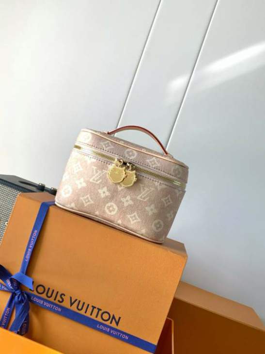 Picture of Louis Vuitton Handbags _SKUfw216498932fw